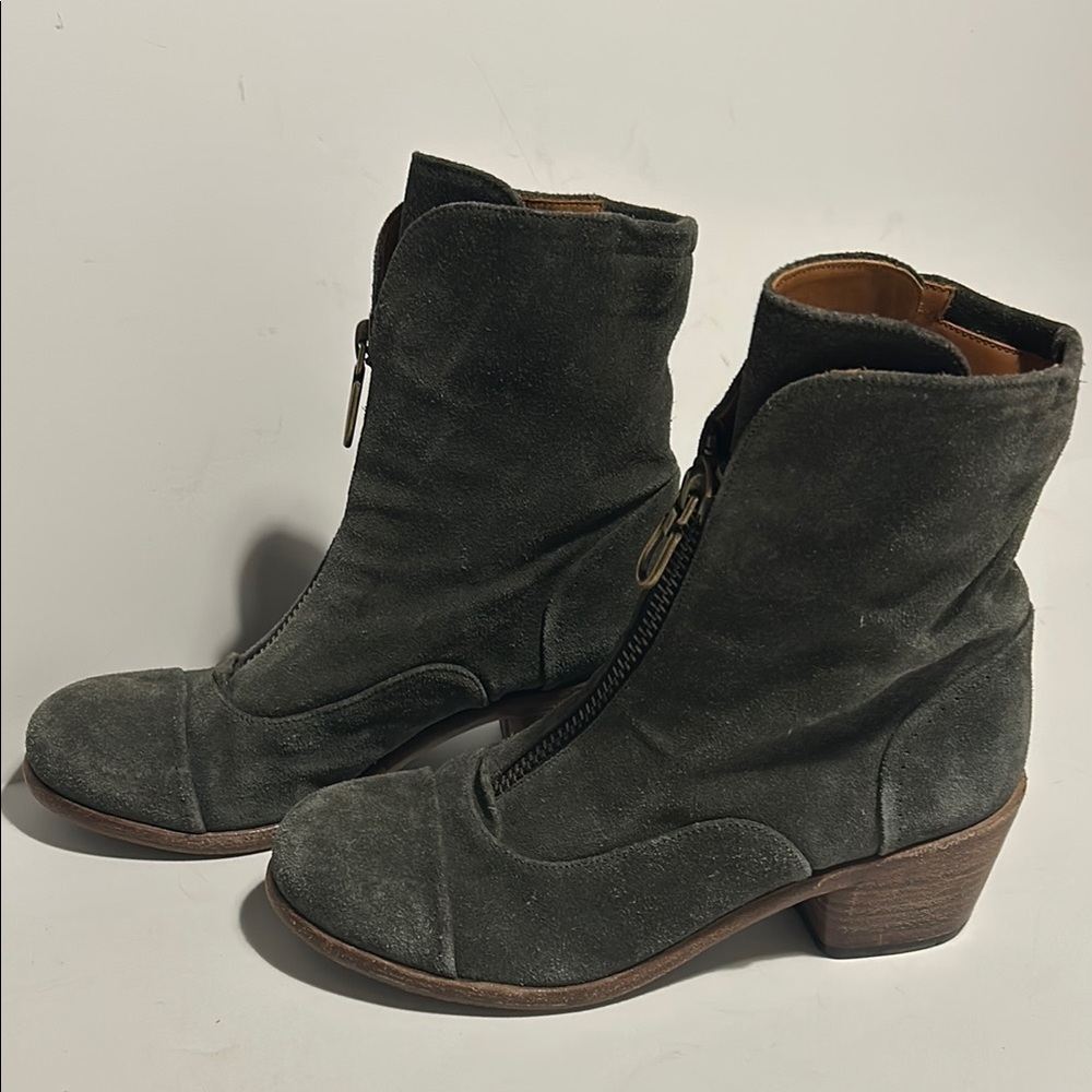 P Monjo Suede Heeled Zip Up Ankle Boot
